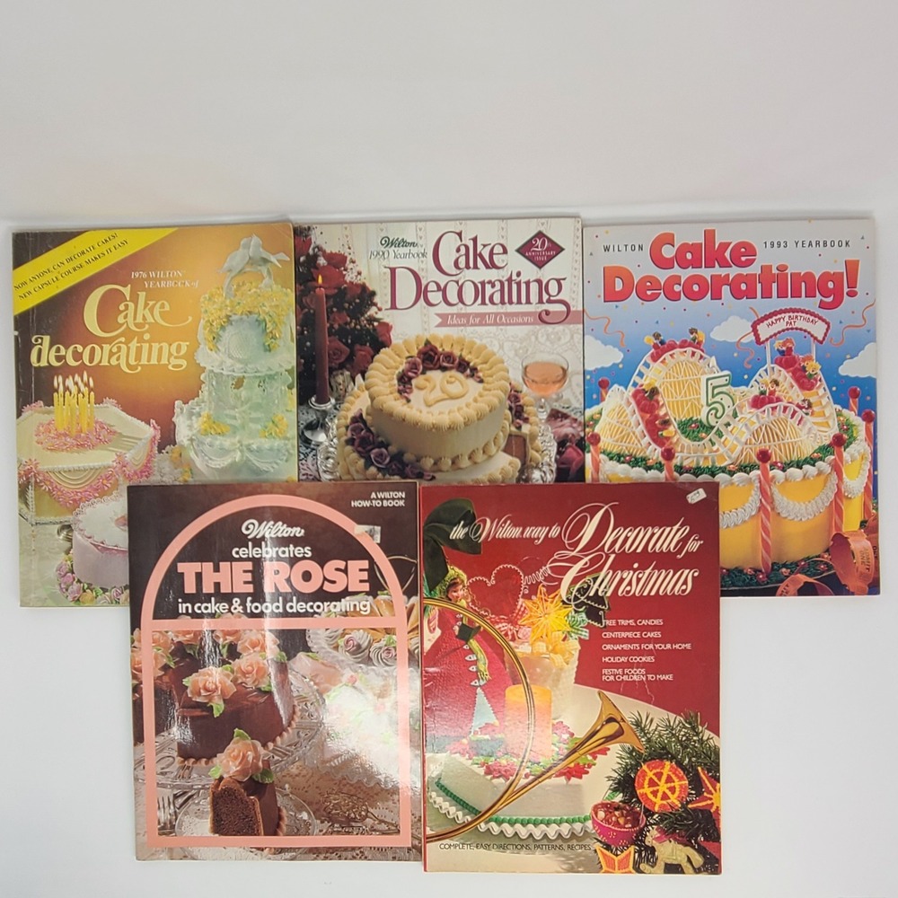 VALUE BUNDLE: 5 Vintage Wilton Cake Decorating Books Lot Yearbooks 1976-1993